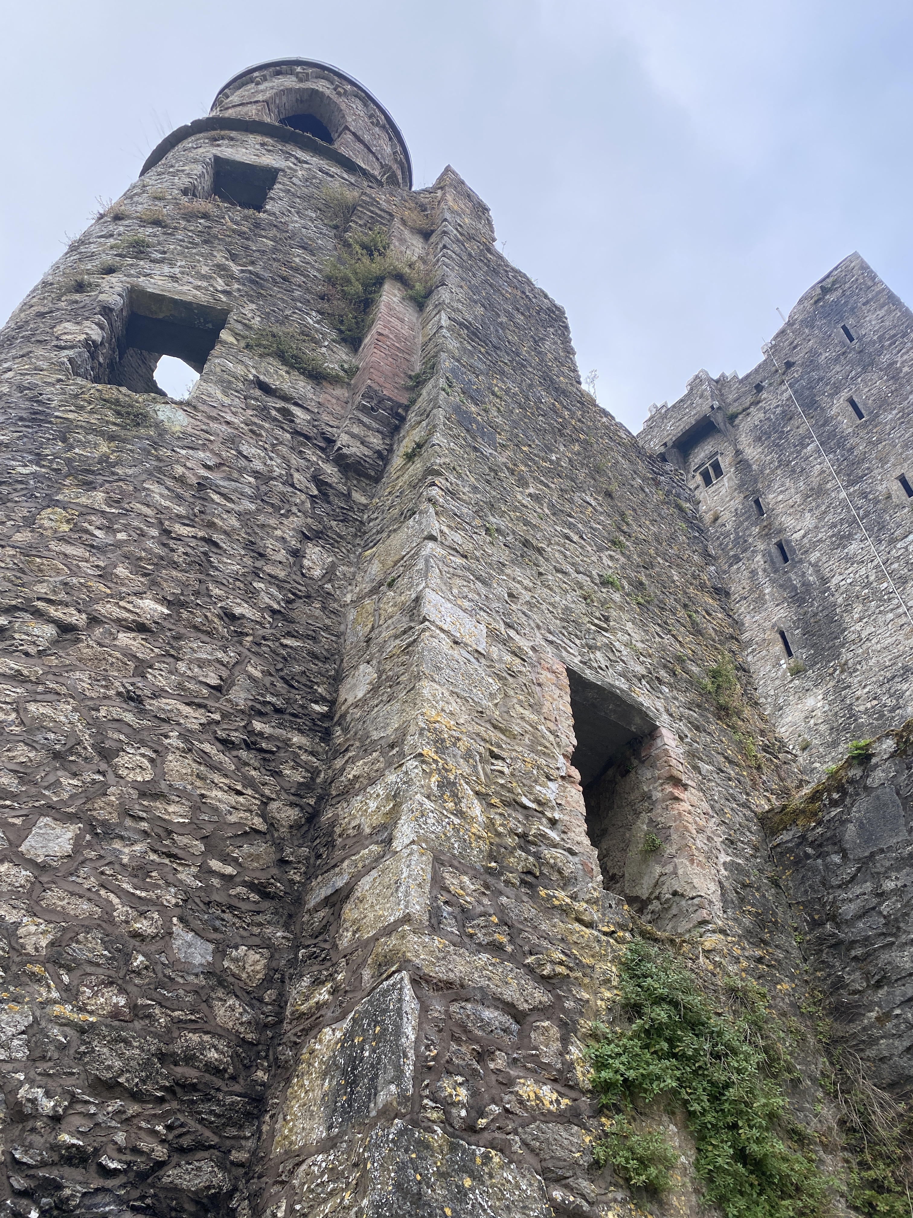 A stone tower of Ma'tallon, looking from the base to the top